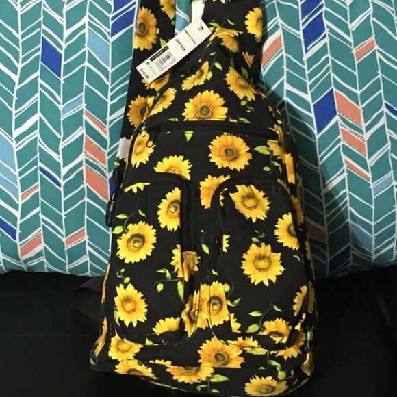 No Boundaries Women’s Flower Crossbody Bag BRAND NEW - Picture 2 of 4